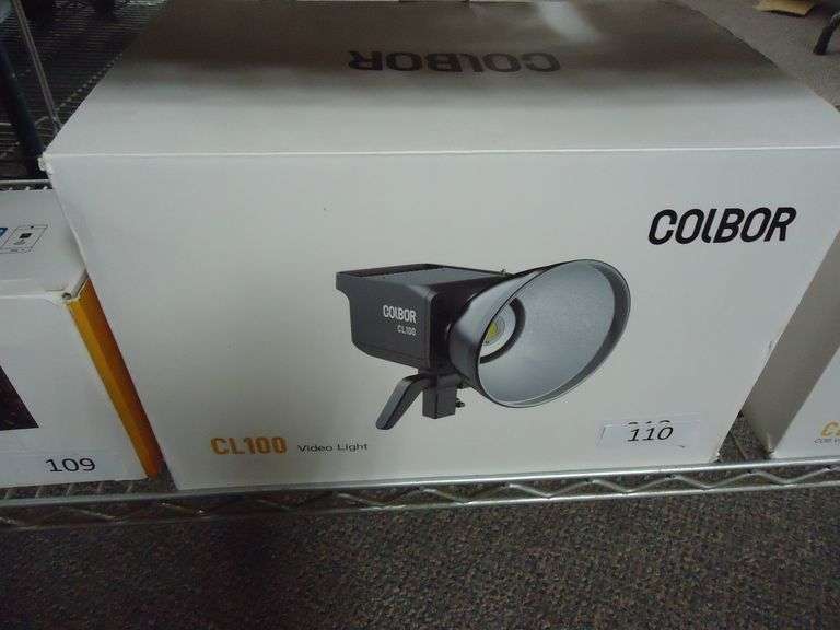 COLBOR CL100 VIDEO LIGHT