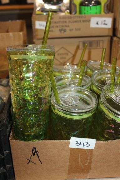 Plastic Tumbler With Lid & Straw