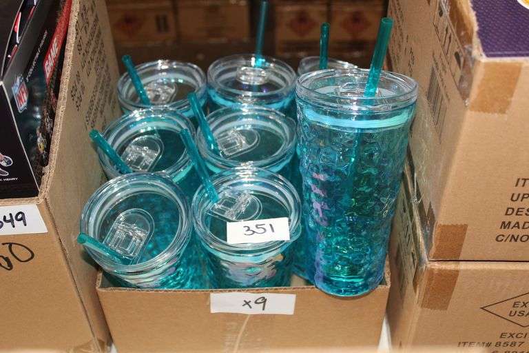 Plastic Tumbler With Lid & Straw