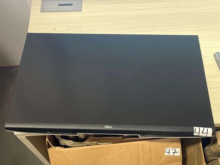 DELL 28" MONITOR MODEL S2722DZ