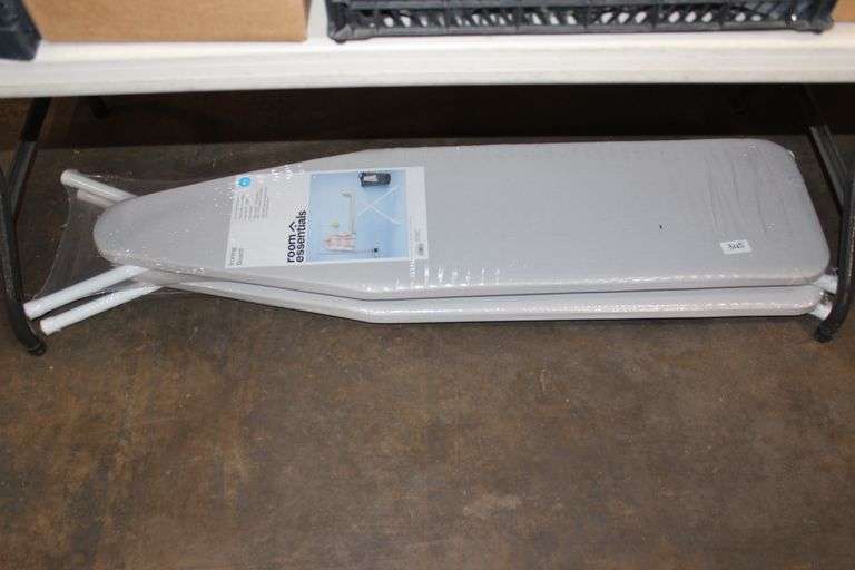 Room Essentials Ironing Board Standard 002-00-2534