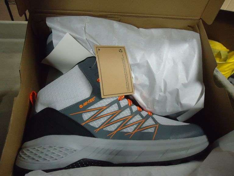 NEW! HI-TEC DEMOLISHER MID SHOE MENS SIZE 11