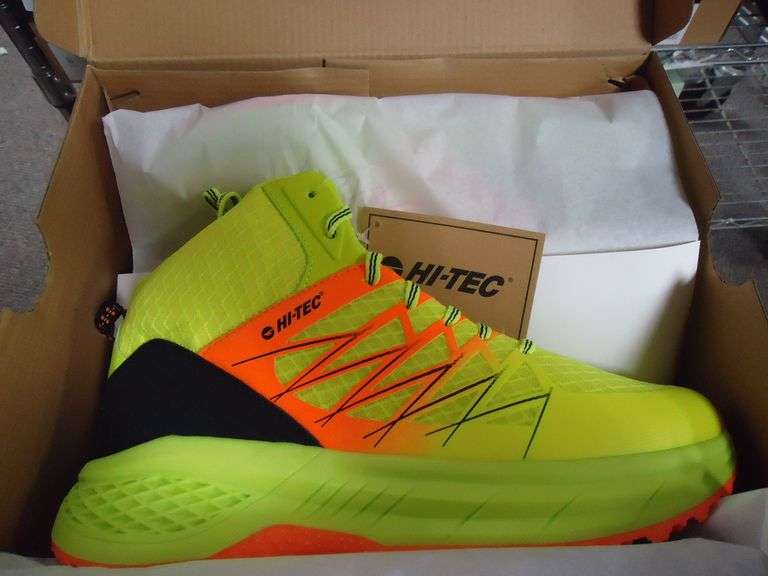 NEW! HI-TEC DEMOLISHER MID SHOE MENS SIZE 8