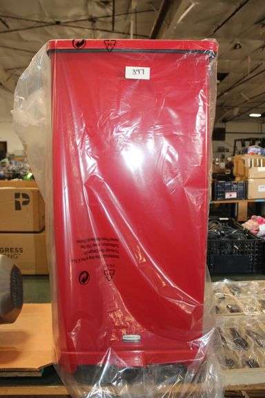 Rubbermaid Commercial Red Metal Trash Bin With Foot Pedal Aprox 15"X14"X31"
