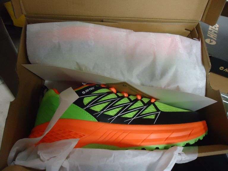 NEW! HI-TEC DEMOLISHER LOW SHOE MENS SIZE 9