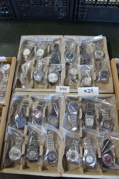 Men'S & Women'S Metal Watches Including Brands Such As Fossil, Relic, Dkny,Luxe, Michael Kors, & Marc Jacobs
