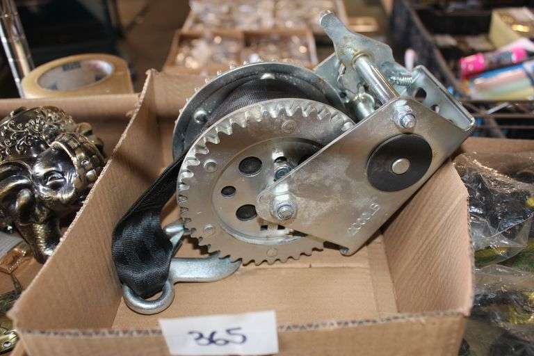 2000Lb Tow Strap Manual Winch