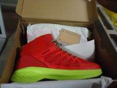 NEW! HI-TEC DEMOLISHER MID SHOE MENS SIZE 10.5