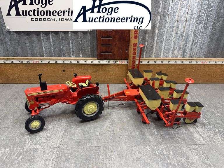 ALLIS CHALMERS D15 WF TRACTOR, AC 330 4-ROW PLANTER, IOWA FFA 2023, 1:16