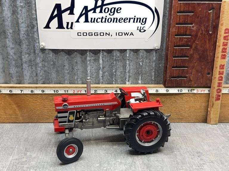 MASSEY FERGUSON 1100 WF TRACTOR, IOWA FFA 2015, 1:16