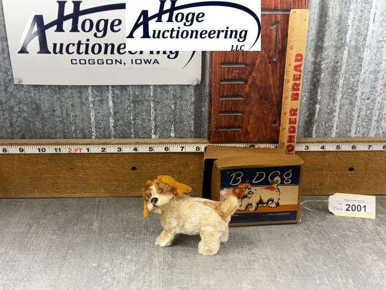 "B" DOG WIND-UP TOY IN BOX