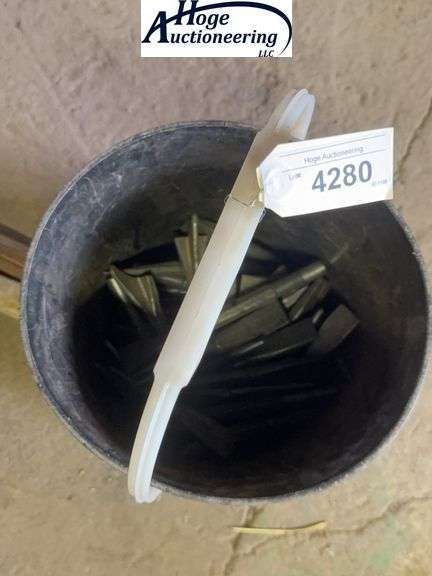 bucket of chisels - Hoge Auctioneering LLC