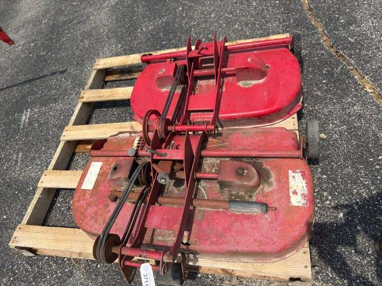 Wheel Horse decks