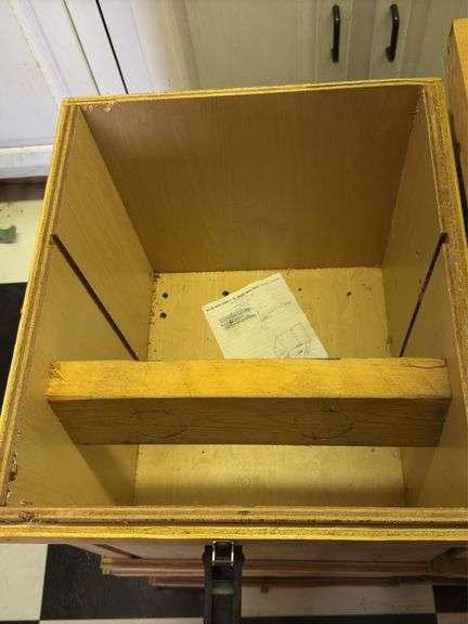 Elite Light weight outboard motor w/box - no stand