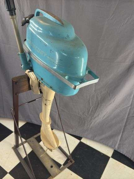 1955 Mercury Mark 6 outboard motor, 2.5 gal gas tank, (stand not included)