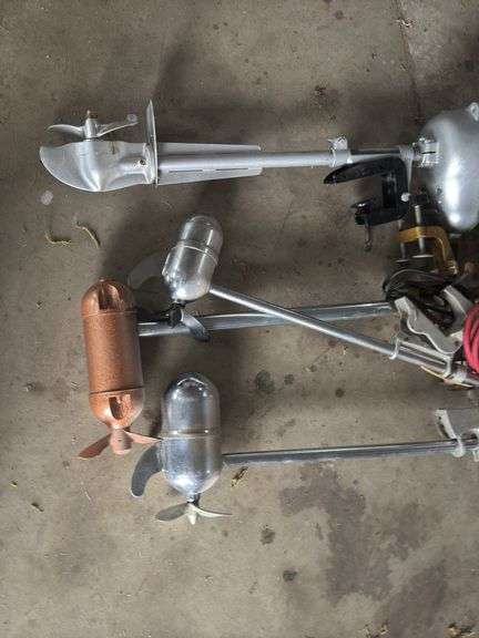 Elect Trolling motors- 4 count, 1 money