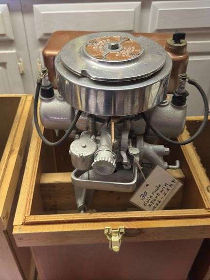 1926 Evinrude Sportwin outboard motor (w/box- no stand)