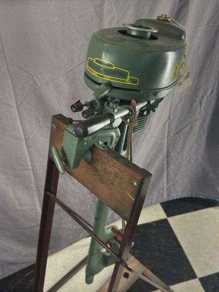 1946 Elgin outboard motor (stand not included)