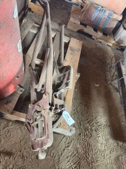 Pipe clamp