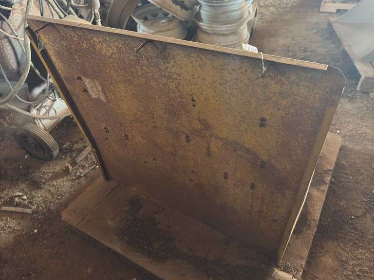 Alemite metal store display- 3ftx 3ft T x 17"D