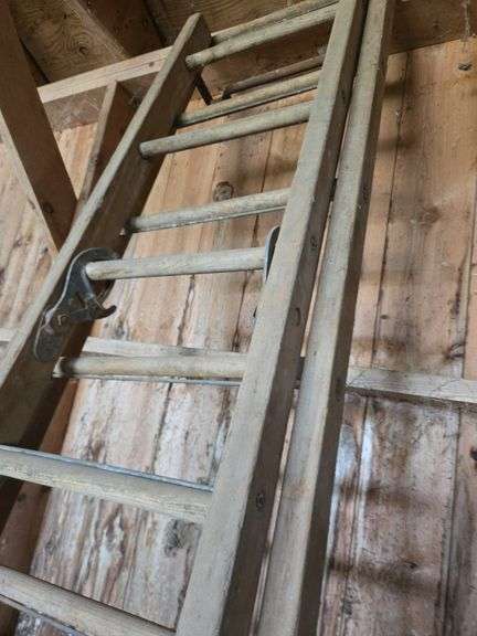Wood extension ladders- 2 @ 10ft each