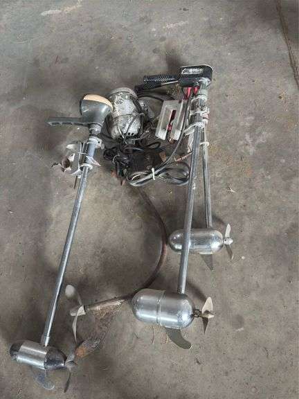 Elect trolling motors- 4 count, 1 money