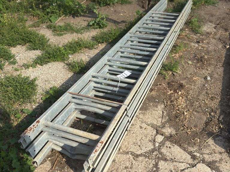 5 sections bin ladders 12ft long, 9 rungs