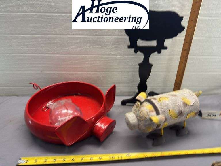 1 flat. Misc pig decor items. 1 Purina piggy bank.