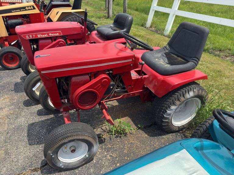 Wheel Horse garden tractor