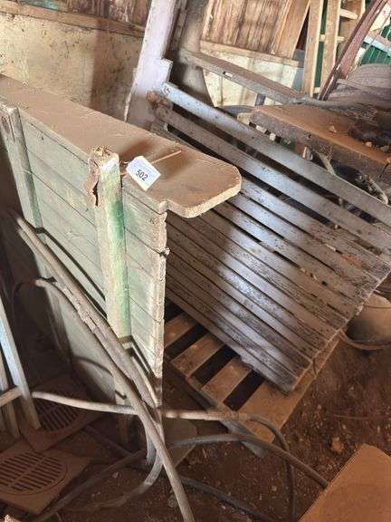 Wood chute- 3.5ftx 3.5ft