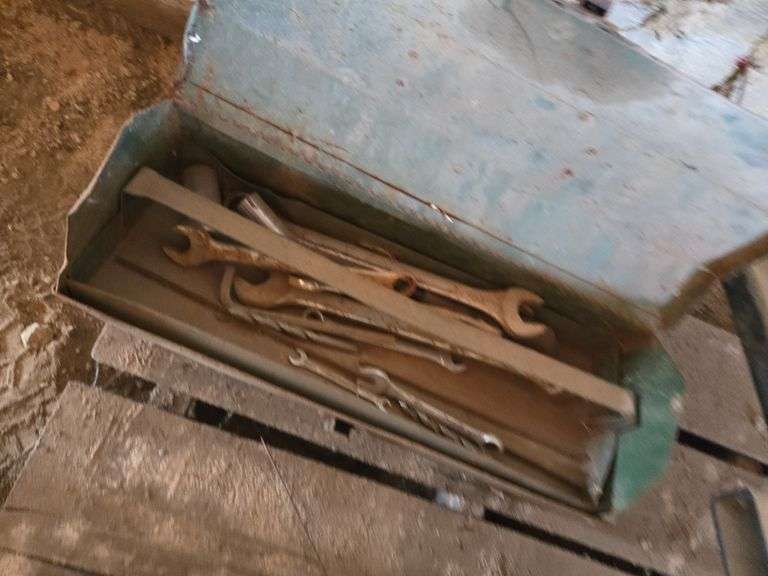Tool box, misc tools, bagger- pallet