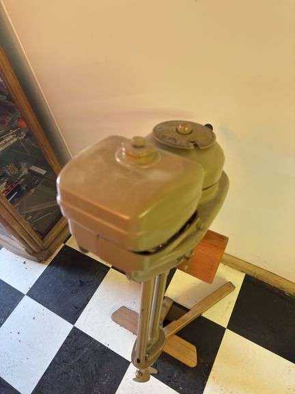 1938 Neptune outboard motor