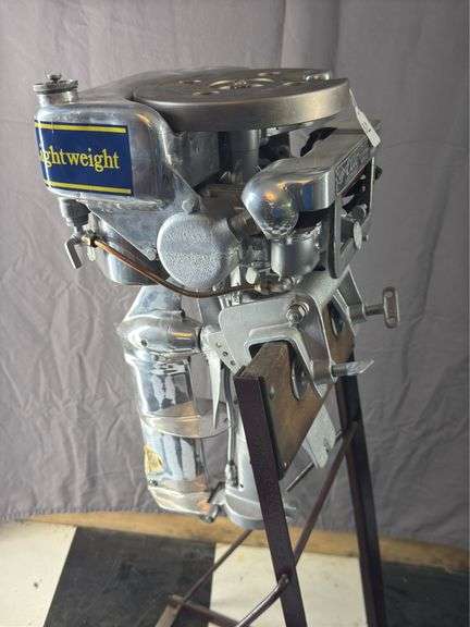 Elite Light weight outboard motor w/box - no stand