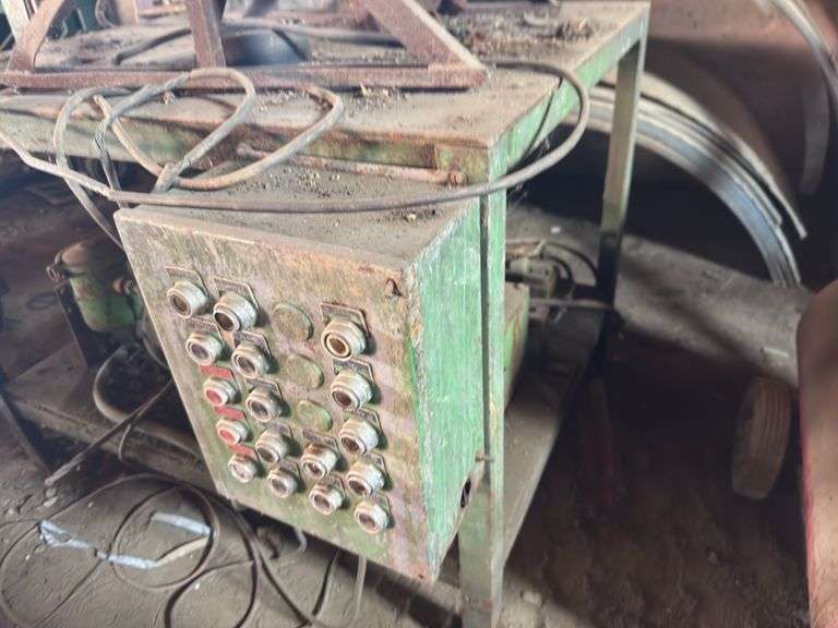 Metal bench 3' x 4' x 3', press, pump