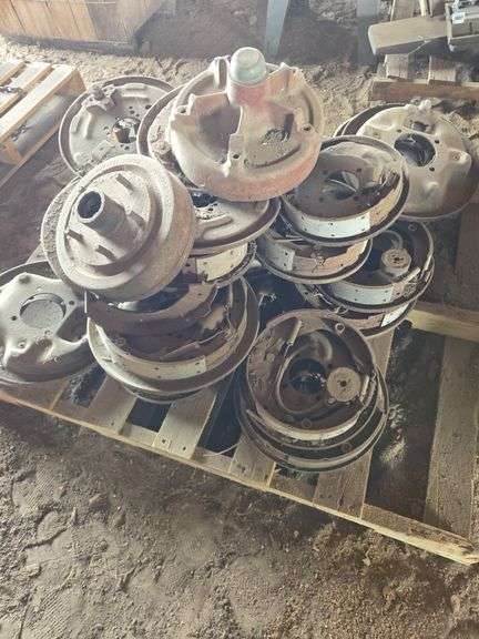 Trailer hubs- pallet