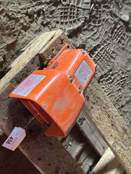 Machine foot pedal-press brake