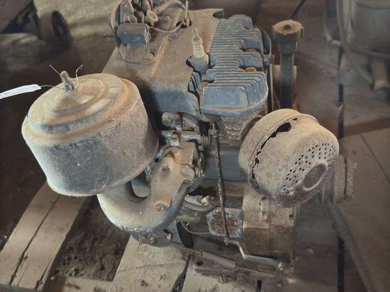 Wisconsin gas engine