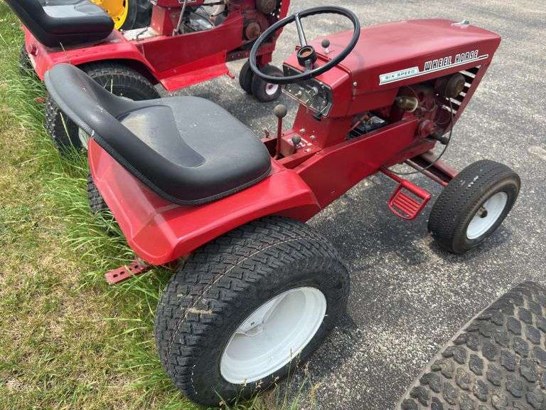 Wheel Horse Six Speed garden tractor, Kohler engins