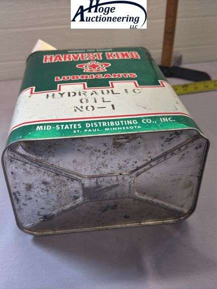 Harvest King Lubricants oil can - 2 gallons