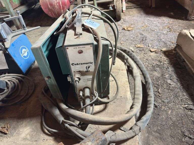Cobramatic wire welder