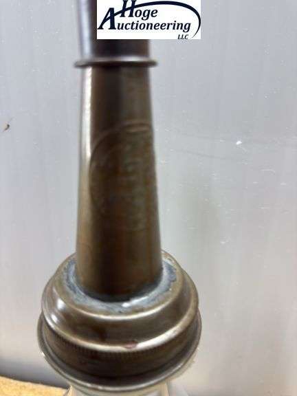 Glass oil bottle - Harley-Davidson Motorcycles (one liquid quart). The Master Mfg. Co.