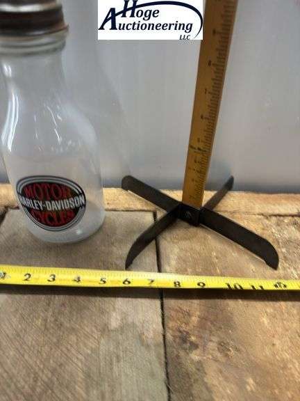 Glass oil bottle - Harley-Davidson Motorcycles (one liquid quart). The Master Mfg. Co.