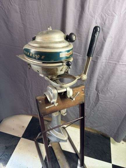 1947 Evinrude Sportsman (stand not included)