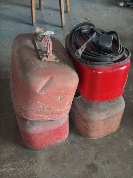 Metal Boat motor tanks