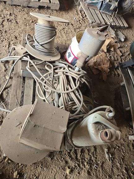 Wire- 14.3 trailer, air compressor pump, box nails - pallet