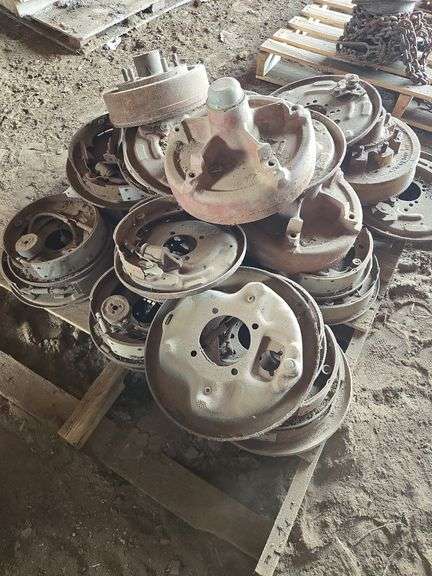 Trailer hubs- pallet