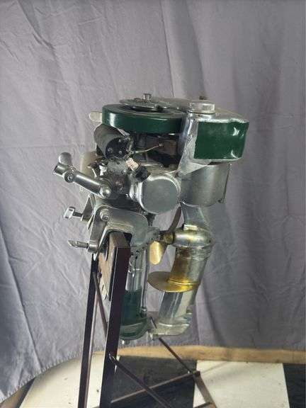 OMC outboard motor w/box - no stand