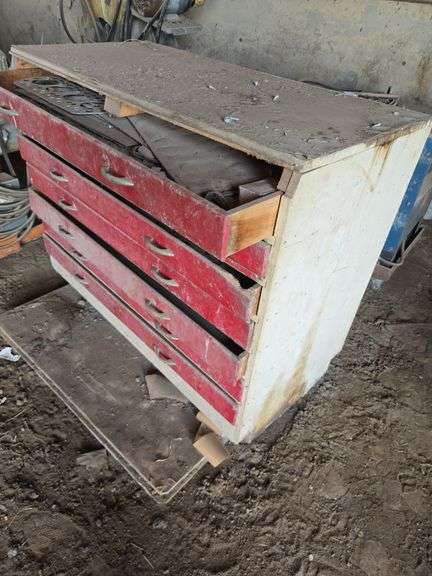 7 draw wood cabinet 4ft L x2ft D x 39" T