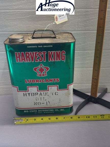 Harvest King Lubricants oil can - 2 gallons