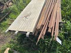 Pallet with scaffolding. 5ft wide, 4ft tall. 7 uprights, 2 planks